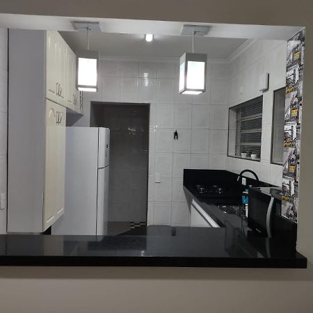 Apto 1 Suite A 30 Mts. Da Praia Do Tombo - Гуаружа Екстериор снимка